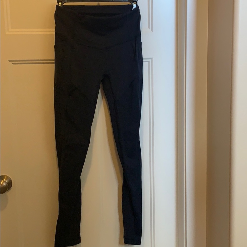 Lululemon leggings with side pockets